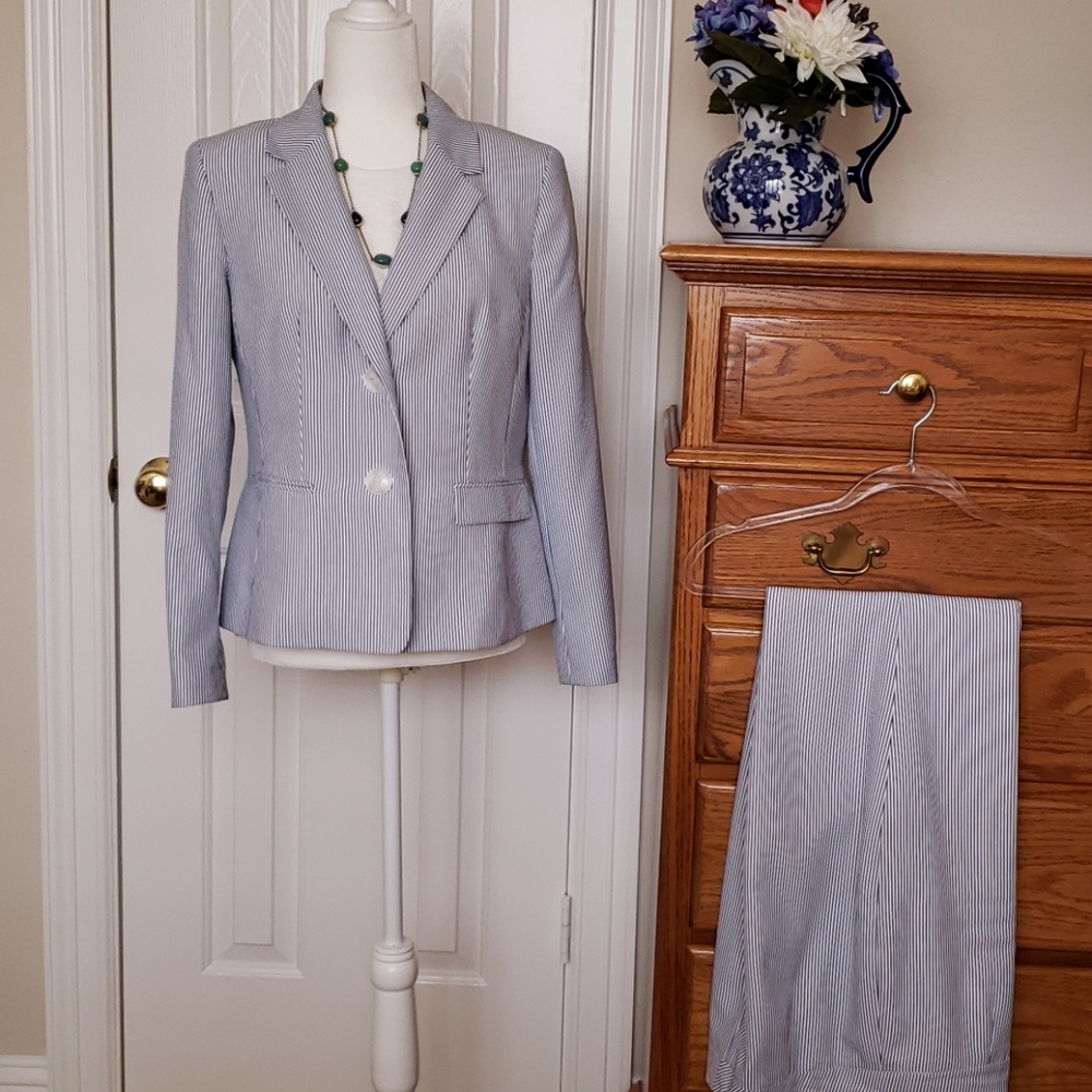 Kasper Seersucker Career Pant Suit - 10P